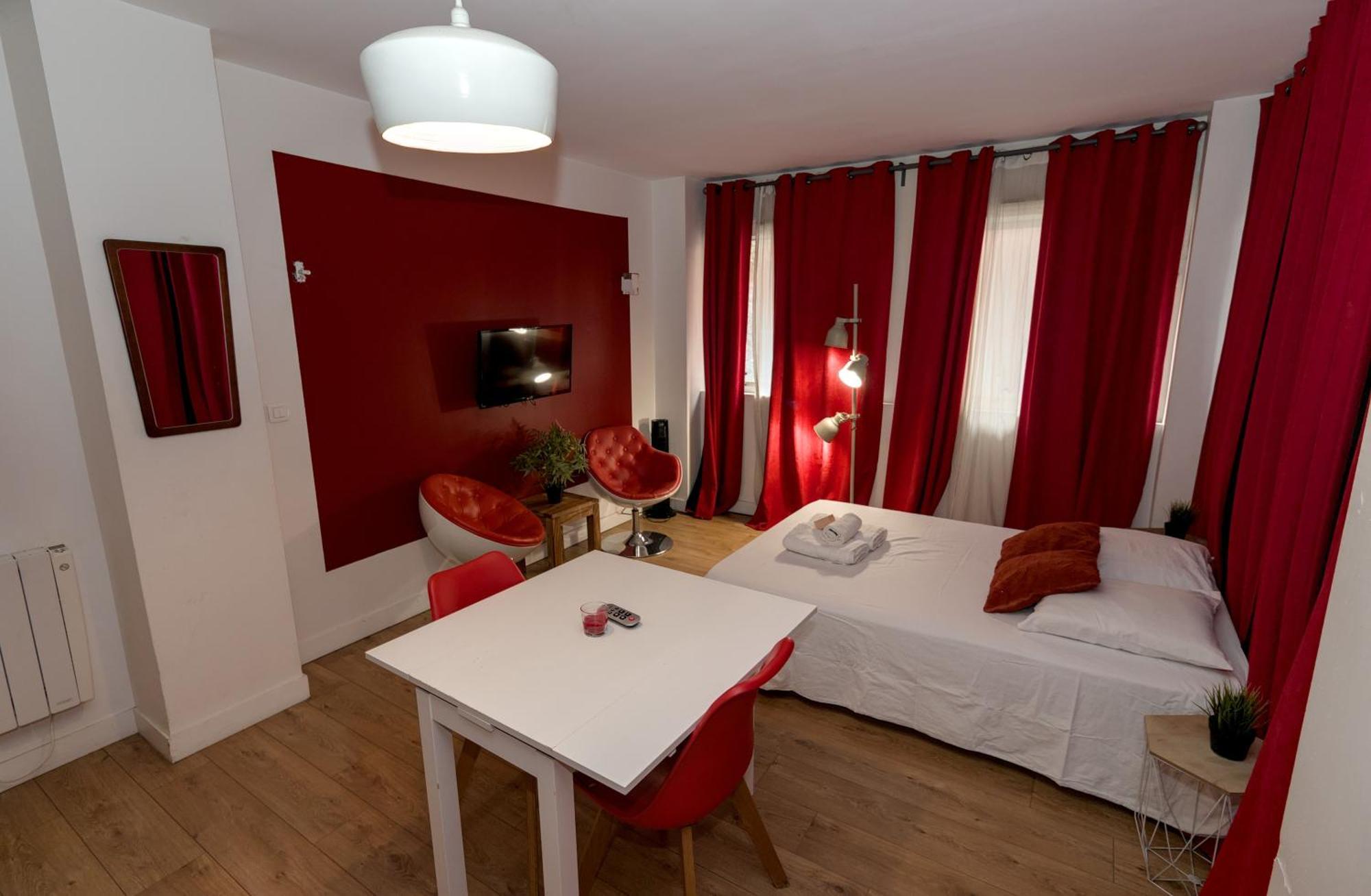 Studio Rouge Ramblas Centre Тулуза Экстерьер фото
